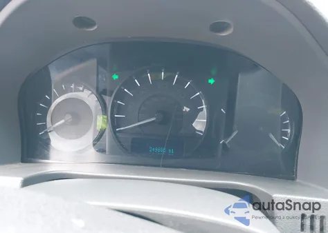 2011 Mercury Milan Premier z USA, uszkodzony, nr VIN 3MEHM0JG1BR604791